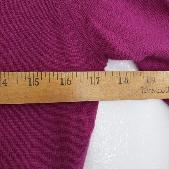 Cullen Women's 100% Cashmere V-neck Sweater, Decorative Neckline, Size Small - Picture 5 of 8